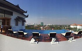Yadanarpon Dynasty Hotel